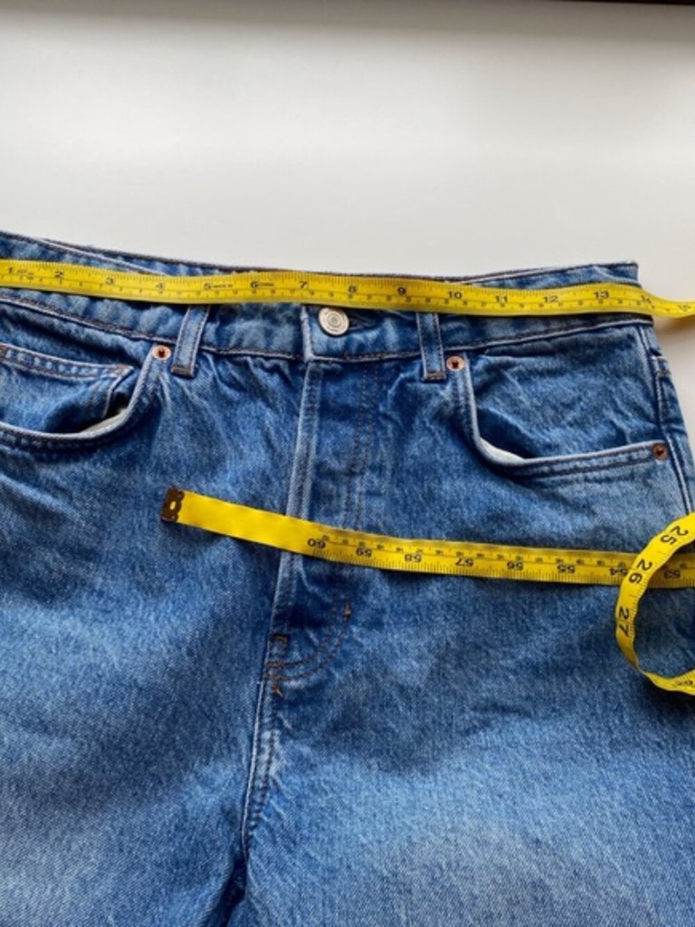 Reformation Cynthia High Rise Straight Cropped Jean Woman 26 Medium Wash Lyocell - Picture 12 of 16